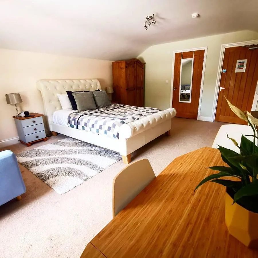 4 Top-Rated Leisure Hotels In Berkshire For 2025