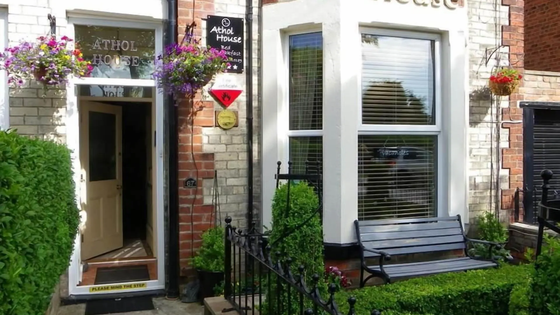 Staying Near Little Hoppers Adventure World: 4 Family Hotels Compared