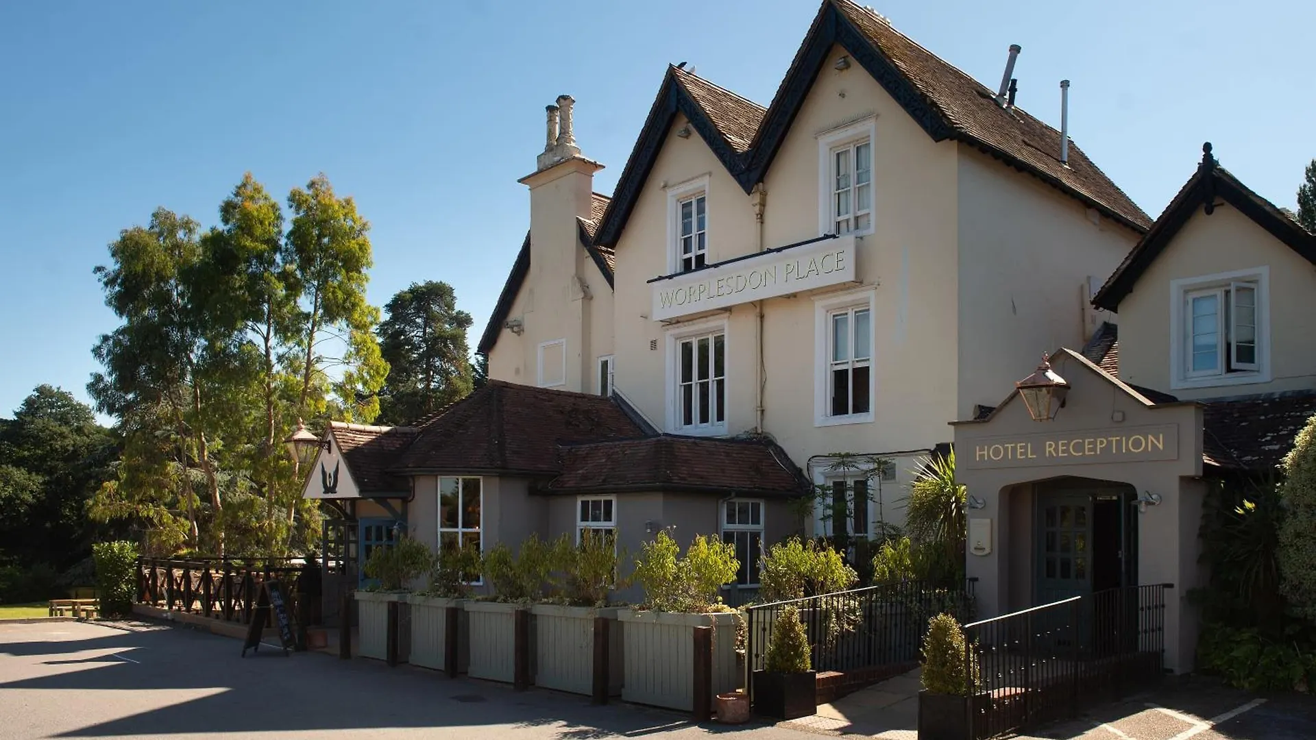 Where to Stay in the UK: 7 Hotels Rated Highly for Location