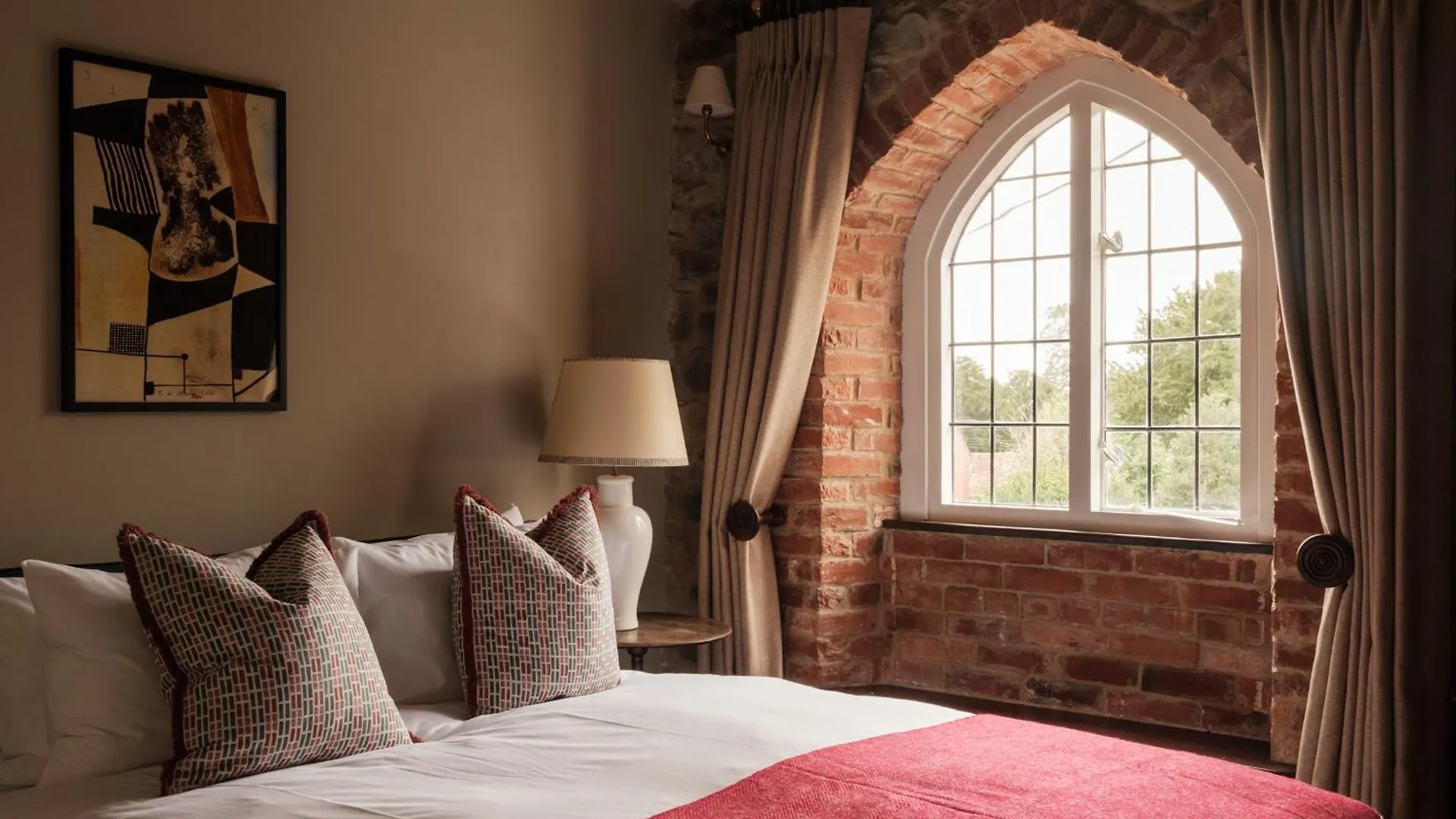 4 Family Hotels Near Haynes Motor Museum Worth Booking