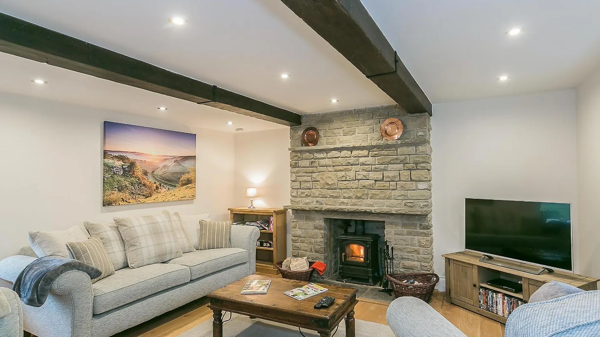 4 Family Hotels Close to Blue John Cavern Ranked