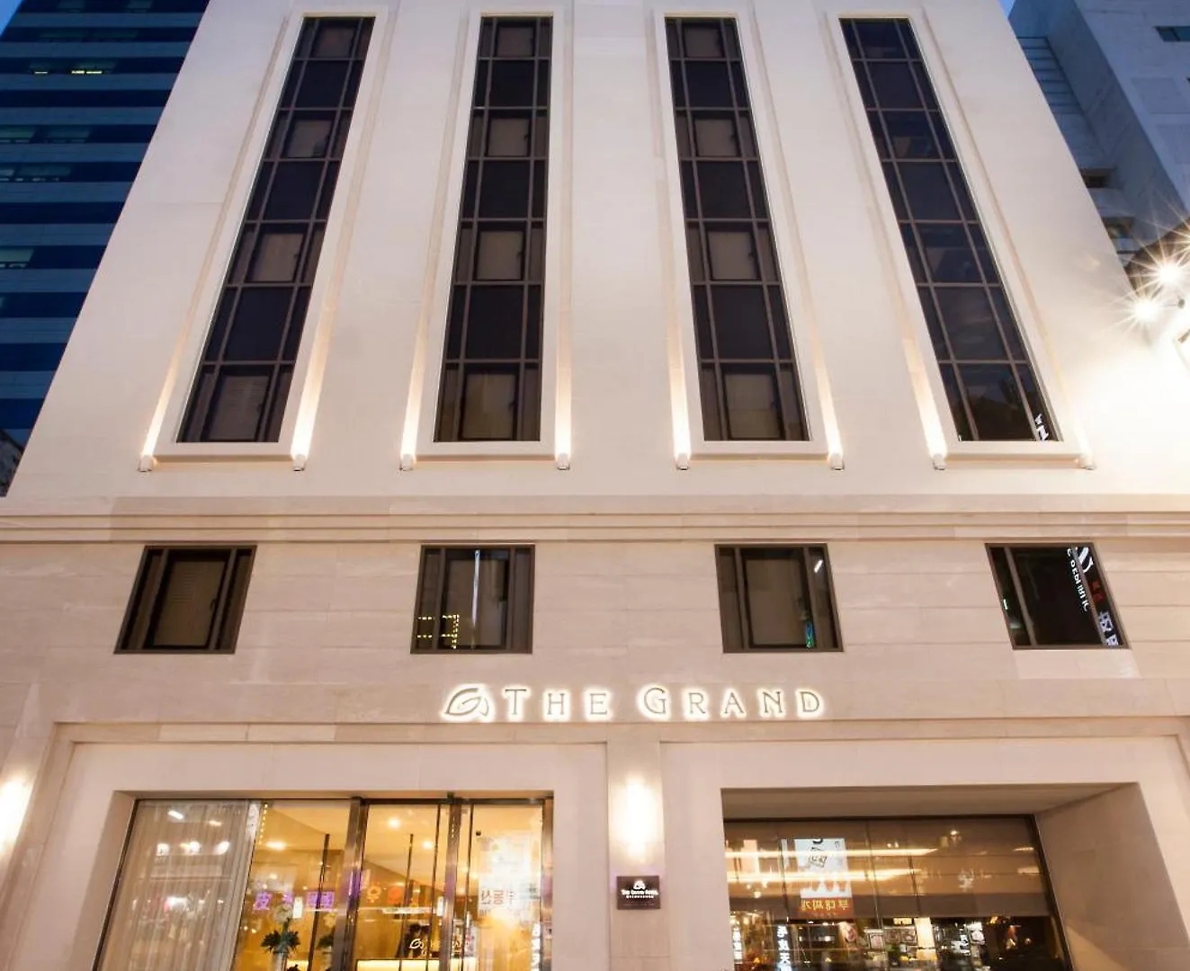 15 Business Hotels in Myeongdong Seoul Worth Booking