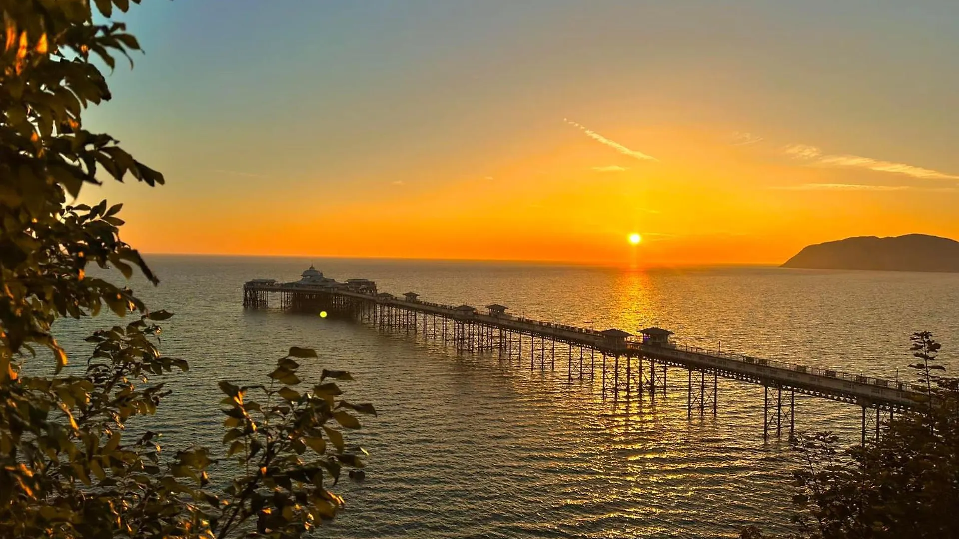 5 Smart Central Hotels in Llandudno Beach Worth Booking