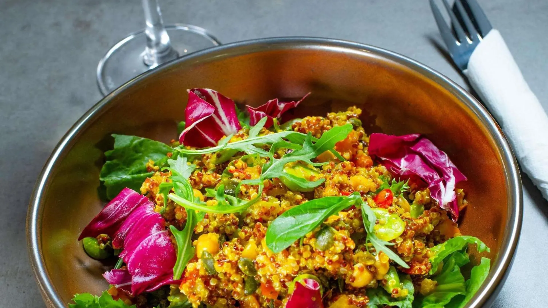 Where to Stay Near F & J Amusements: 5 Airport Hotels