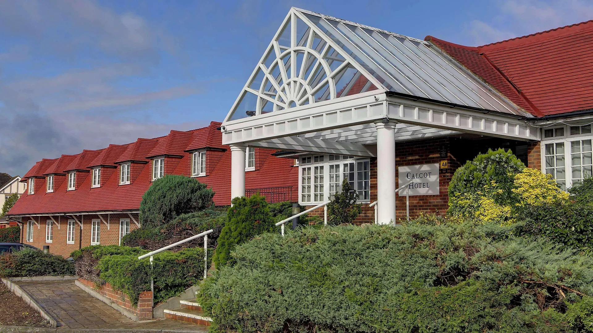 4 Three-Star Hotels Near Calcot Park Golf Club Worth Booking