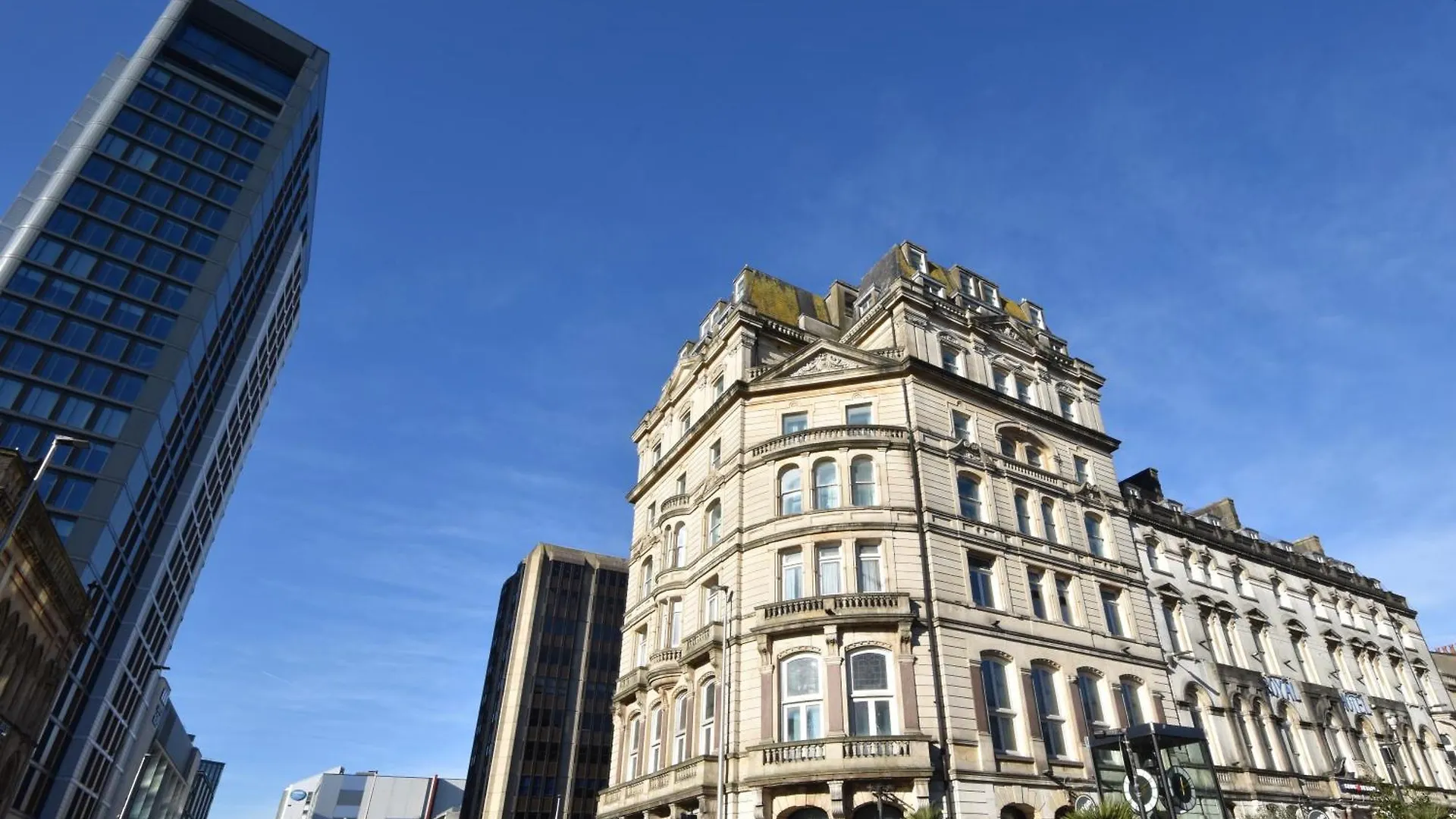 7 Top-Rated Hotels in South Wales You Should Know