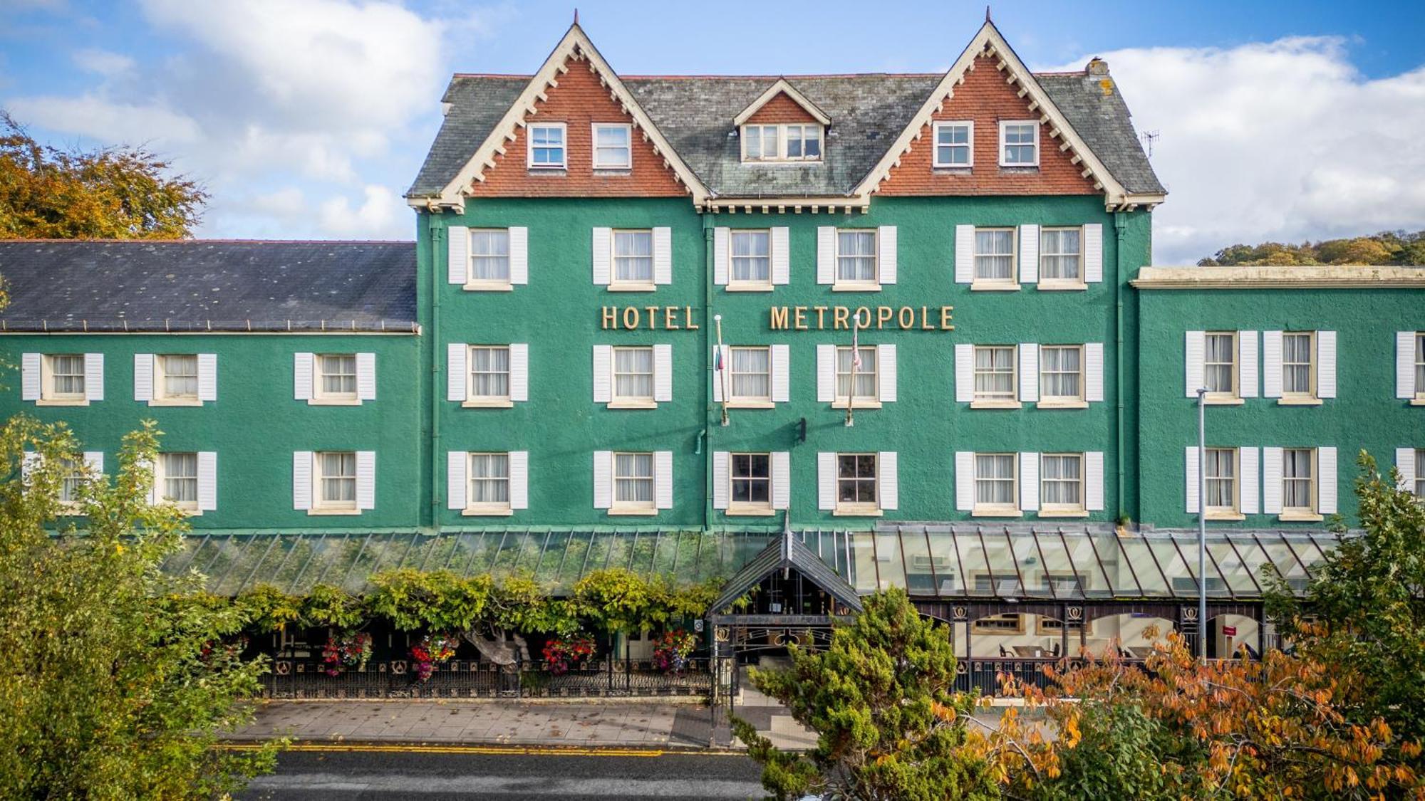 15 Top-Rated Luxury Hotels in Wales You Should Know