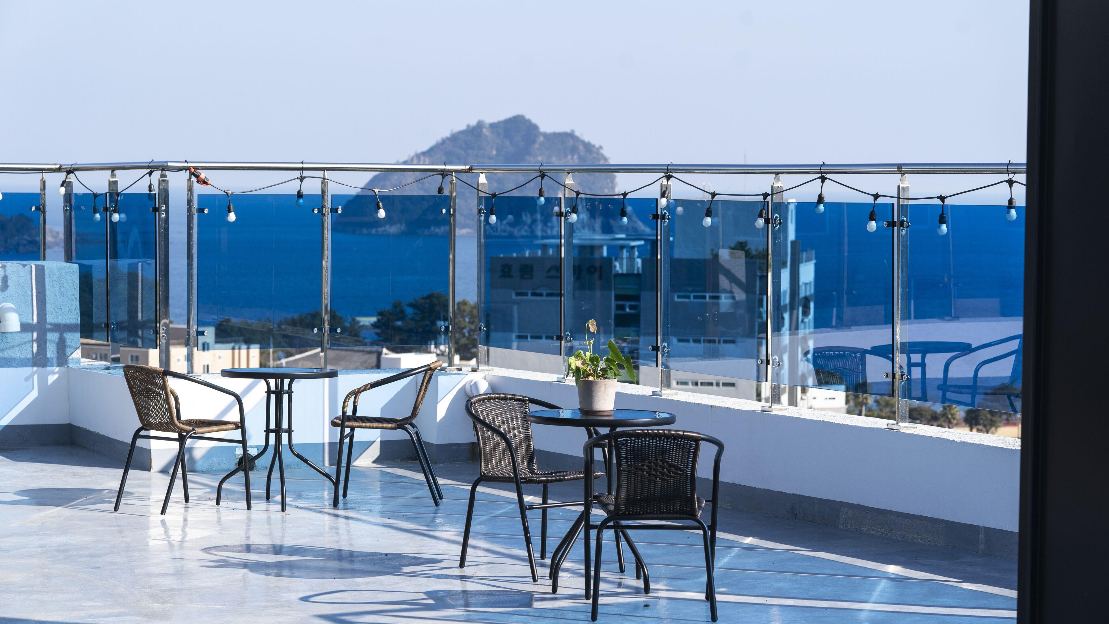 Staying in South Korea: 6 Couple Hotels Compared