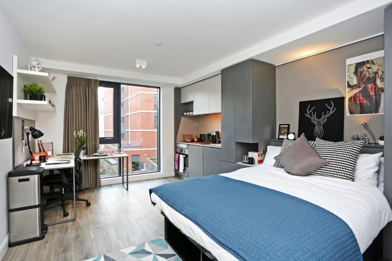 Staying In West End: 4 Airport-Friendly Hotels Compared