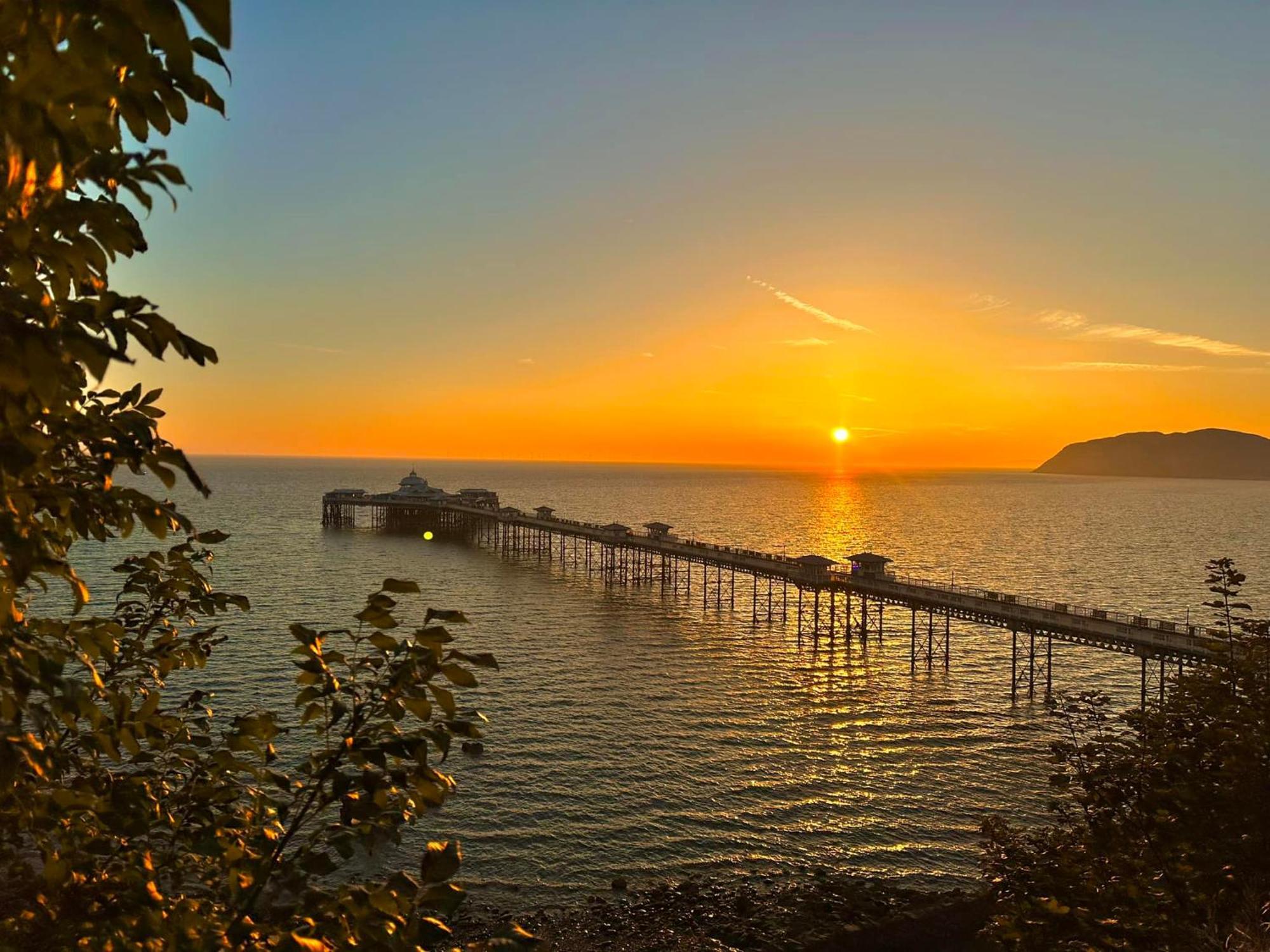 5 Smart Central Hotels in Llandudno Beach Worth Booking