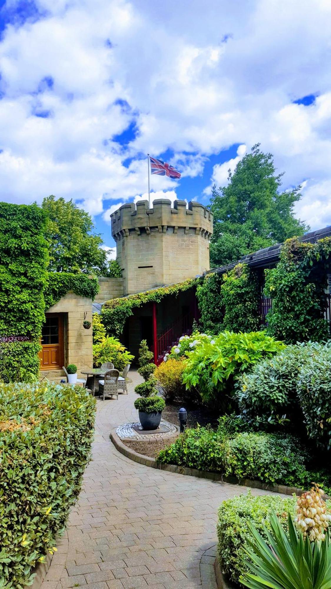 9 Exceptional Design Hotels Near Meadowhall Sheffield