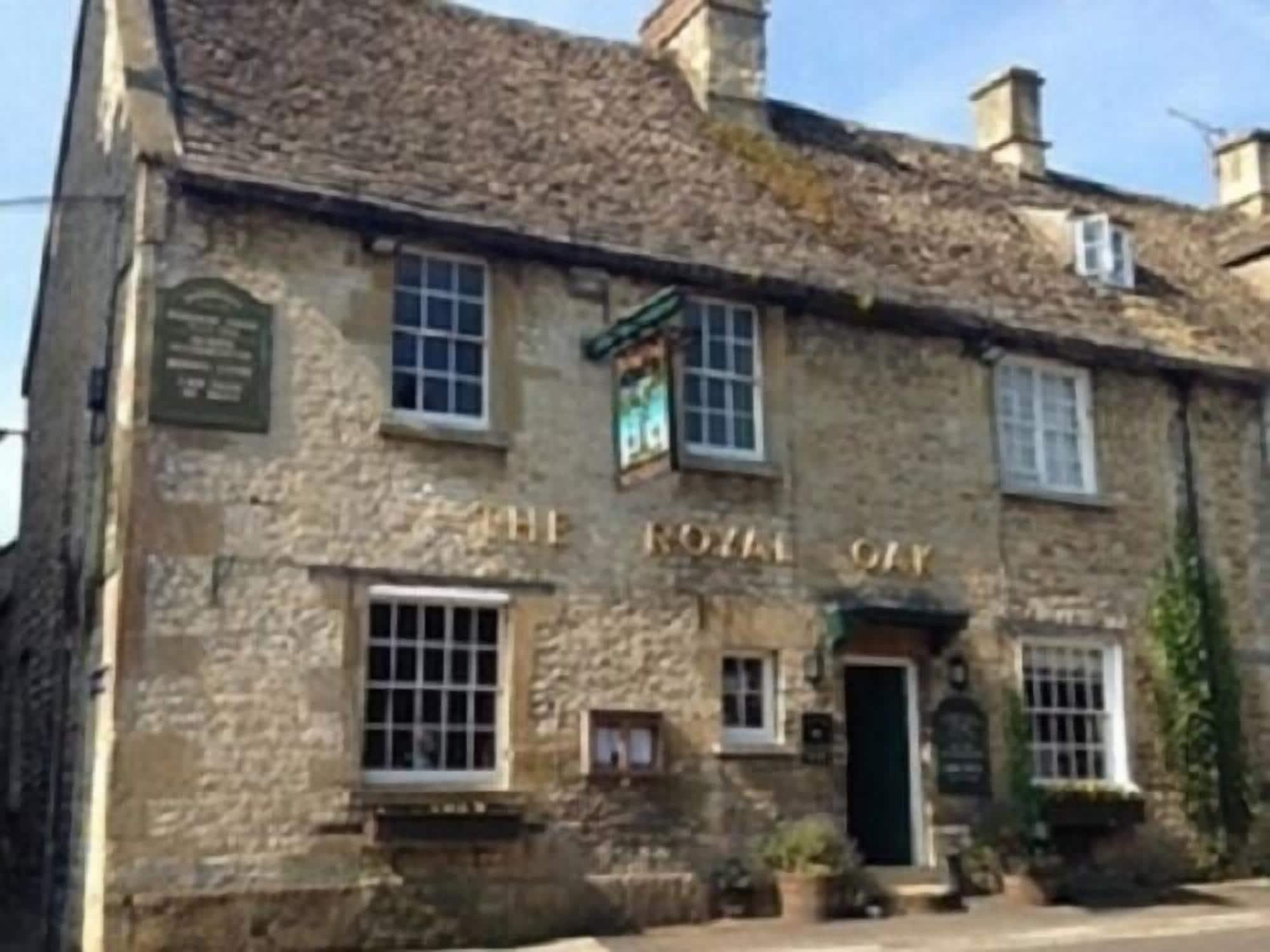 4 Cotswolds Hotels Where the Staff Makes the Difference